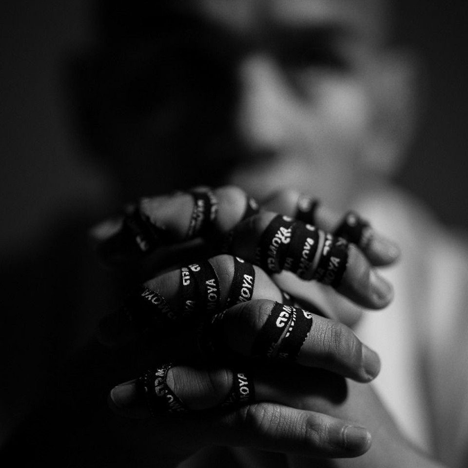 COMPETITION FINGER TAPE